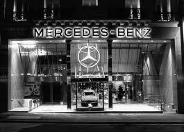 Mercedes-Benz Dealership Paris