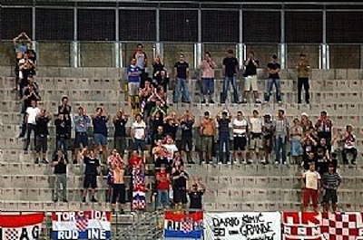 Croatian Fans Form Human Swastika In Italy