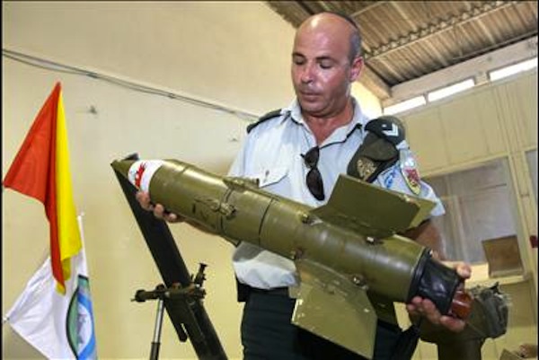 An Israeli officer displays an anti-tank missile, which was allegedly captured from Hezbollah by Israeli Defence Force (IDF) in southern Lebanon, during a press conference at Gefen army base near the Israeli city of Ramle, August 9, 2006.