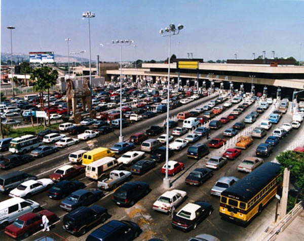US/Mexican border crossing