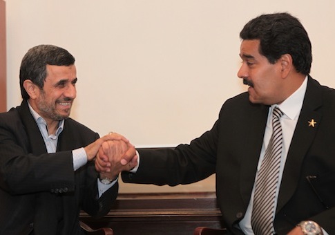 Ahmadinejad-Maduro-AP