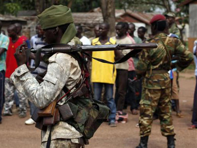 Chadian_soldier_Bangui_400x300
