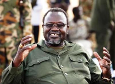 south_sudan_s_rebel_leader_riek_machar_gestures_as_he_talks_to_his_men_in_jonglei_january_31_2014_reuters_goran_tomasevic-01c15