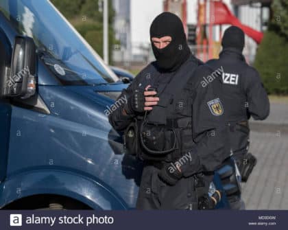 german-police-force-during-a-raid-420x335