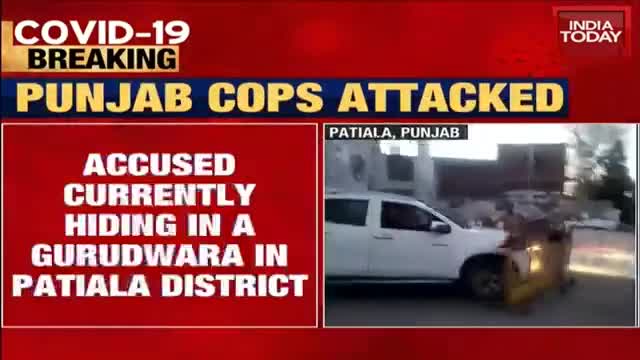 Nihang Sikhs attack, chop off cop's hand in Punjab_1357_grab