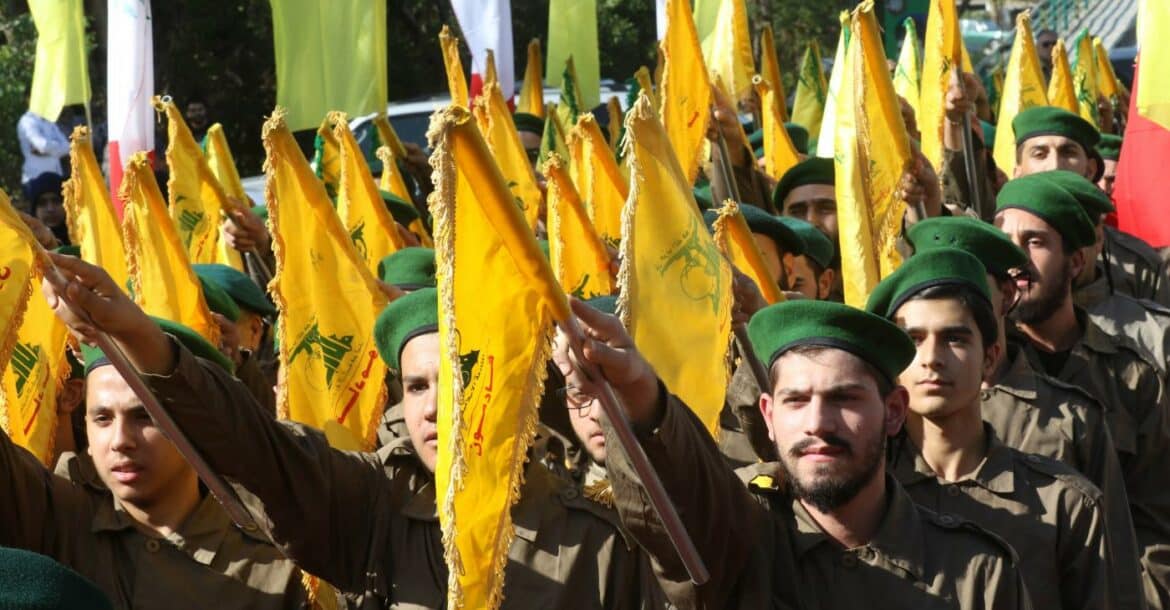 Hezbollah-fighters-Lebanon-1170x610