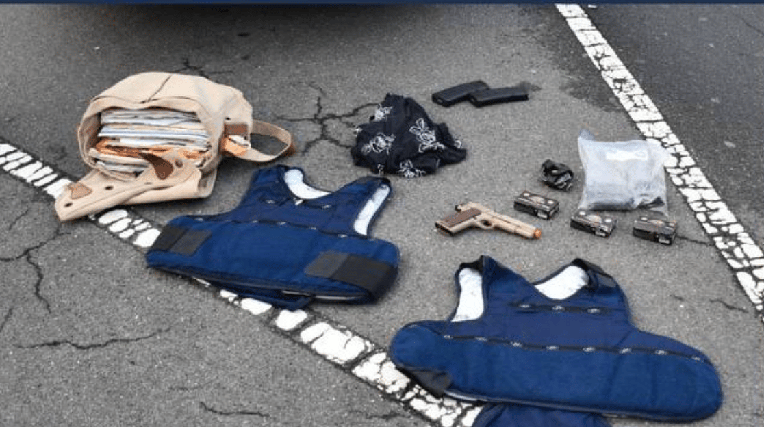 Man Disguised as Police Officer Arrested With Body Armor, High Capacity magazines, BB Gun Outside U.S. Capitol Building, Washington, District of Columbia
