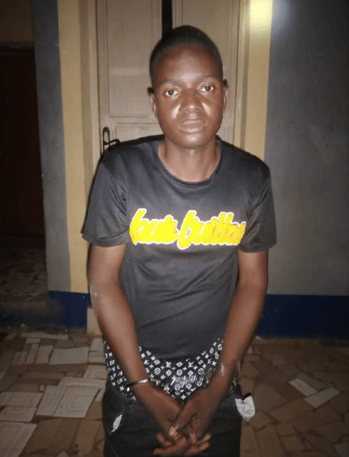 Female Solider Arrested at Kaduna Base Attempting to Deliver Cash, Ammunition, Cell Phones, and Sim Cards To Abuja, FCT, Nigeria