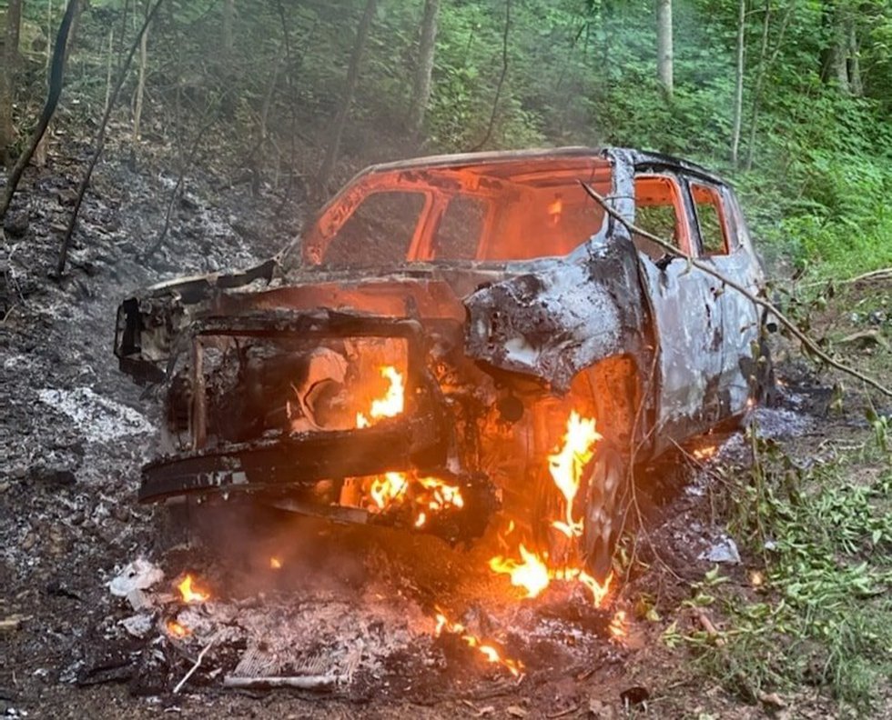 (Claim / Anonymous Anarchist) American Anarchist 2 August 2022 Arson Attack on a Vehicle in Solidarity with Giannis MichaIlidis, Portland, Oregon, United States - 5 August 2022
