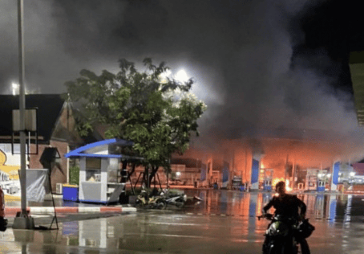 Twin Bombings at PT Gas Stations Tambon Bana, Muang District and Tambon Piya Murang in Yaring District, Both on Highway 42 in Pattani, Thailand