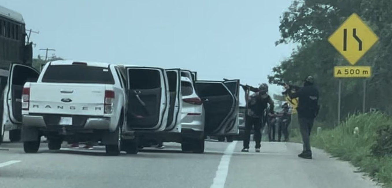 Gunmen Abduct 14 Government Public Security Administrative Employees, Ocozocoautla, Chiapas, Mexico - 29 June 2023