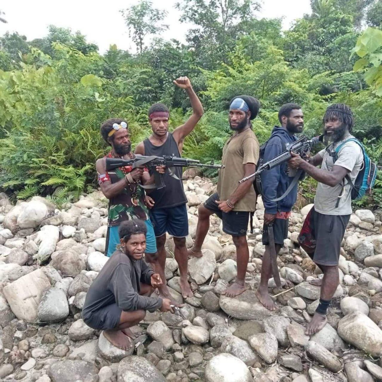 Free Papua Movement (OPM) Posts Photos of its Fighters Armed with Assault Rifles, Papua Mountains, West Papua, Indonesia - 01 June 2023