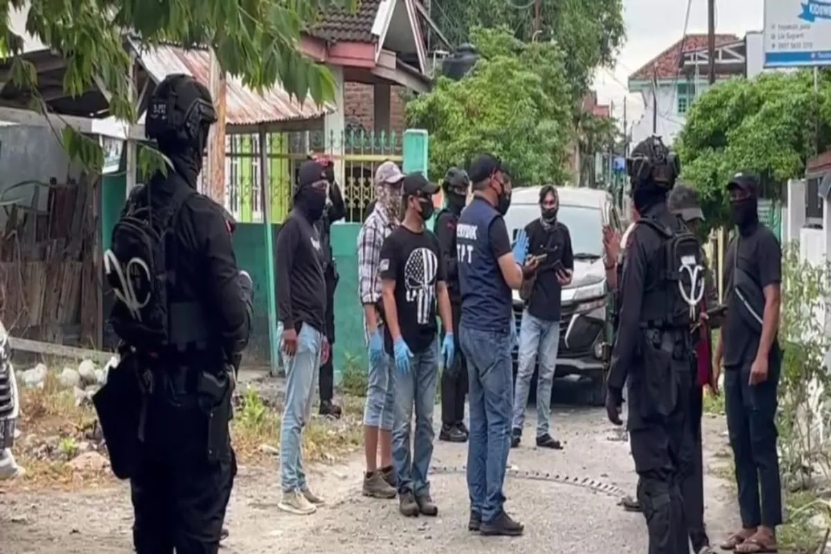 Police Anti-Terror Unit, Densus 88, Capture a Member of the Jemaah Ansharut Daulah (JAD/ISEA), in Talise, Mantikulore, Palu City, Central Sulawesi, Indonesia - 14 November 2023