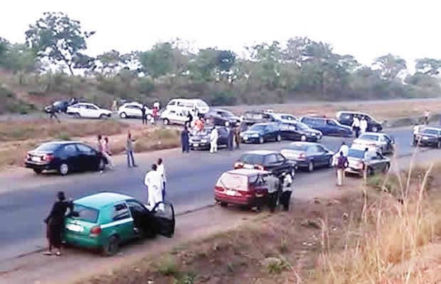 TRAC Incident Report: Bandits Ambush Vehicles on the Abuja-Kaduna Highway (A2), Kidnapping at Least 30, Katari, Kachia LGA, Kaduna State, Nigeria - 7 January 2024