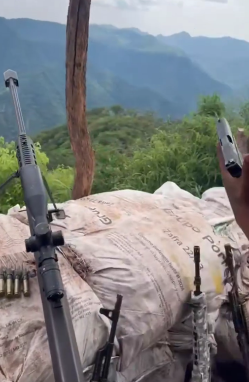 (Video) Members of Los Reyes Group (Carteles Unidos) Observe The Territory Against the Advance of the Jalisco New Generation Cartel (CJNG), Michoacán, Mexico - 15 April 2024