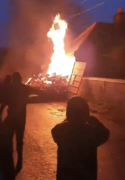 (Video) Arson Attack Targets a Building Set to House Illegal Immigrants, Newtown Mount Kennedy, County Wicklow, Ireland - 25 April 2024