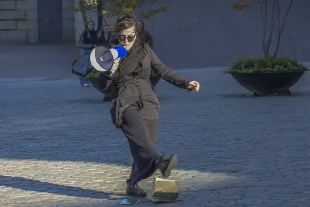 (Video) Activist Jade Sandberg Burns the Quran & Curses Islam, at the Mynttorget Square, Stockholm, Sweden - 28 April 2024