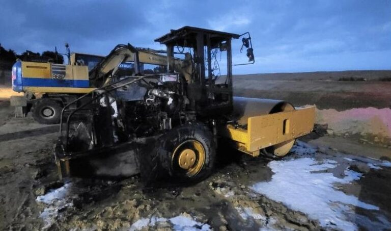 (Claim / Anarchists) Cosmic Ecocide Ban Group (IPCC) Claims Overnight Arson on Heavy Machinery in Opposition to A69, Teulat, France - 31 May 2024