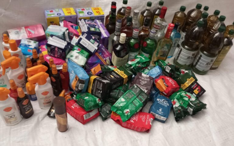 (Claim / Anonymous Anarchists) Greek Anarchists Stormed & Robbed a Supermarket of the AB Chain, on the National Resistance Street (Εθνικής Αντιστάσεως) in Kaisarianí, Athens, Greece - 6 June 2024