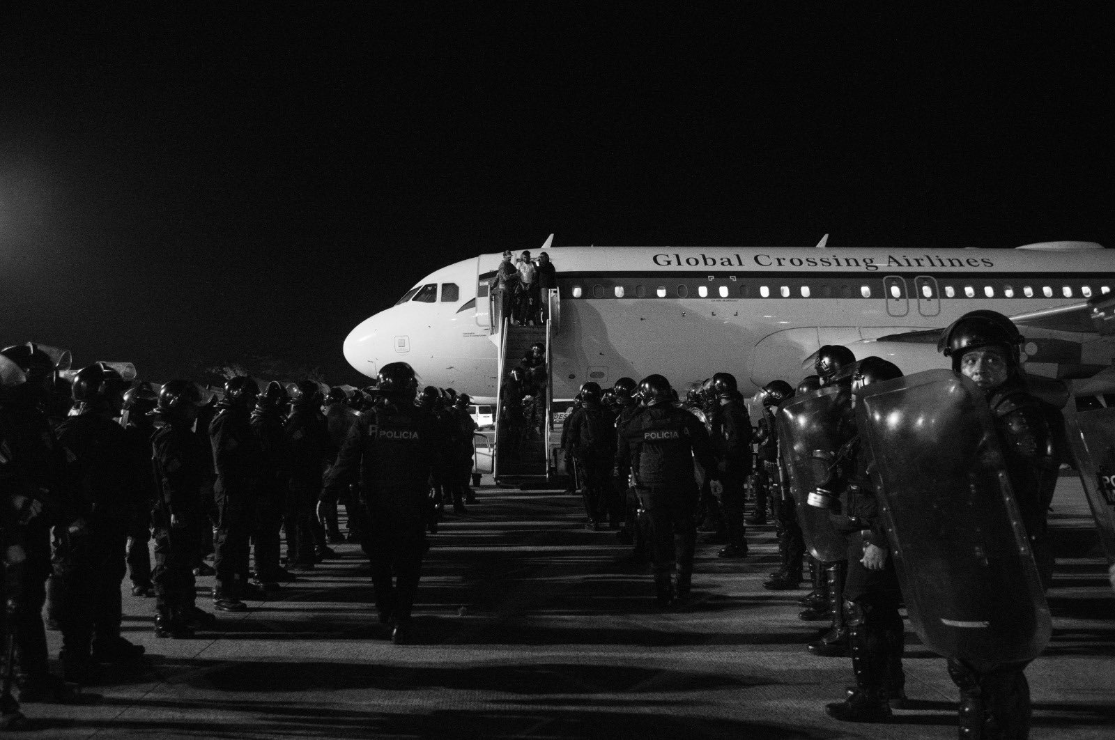 Over 250 Alleged Members of the 'Tren de Aragua' and 'Mara Salvatrucha (MS-13)' Criminal Groups Deported from the United States to El Salvador -15 March 2025