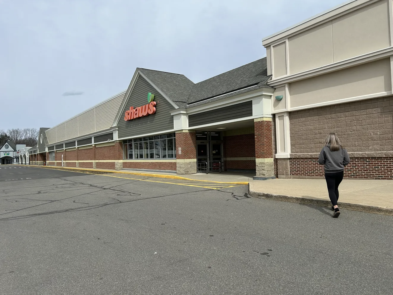 TRAC Incident Report: Authorities Investigate Bomb Threats Made Against 3 Shaw's Supermarkets Across the State, in New Hampshire, United States - 26 March 2025