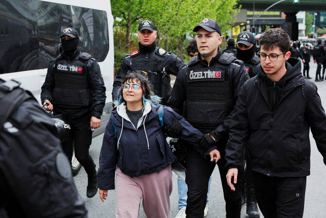 Police Arrest 400 in Istanbul: Lawyers Group, Turkey - 01 May 2024