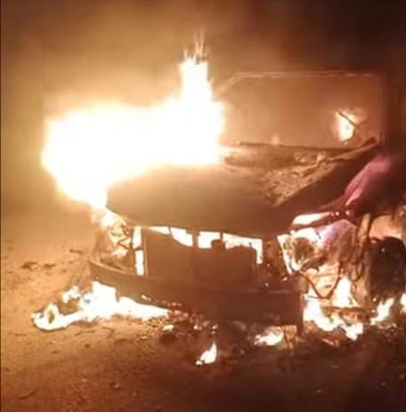 (Chatter / Photo) Suspected Suicide Bombing Foiled when Attacker’s Vehicle Exploded Prematurely, in Tank City, Khyber Pakhtunkhwa, Pakistan - 30 April 2025